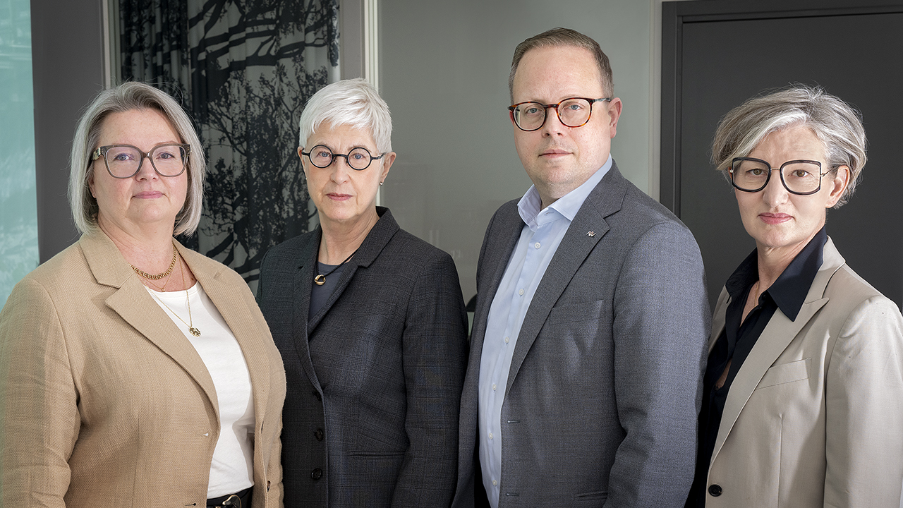 Förhandlingsledningarna. Från vänster: Helen Thornberg (SEKO), Anna Steen (Saco-S), Andreas Nyström (Arbetsgivarverket) och Åsa Erba Stenhammar (OFR/S,P,O).